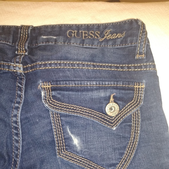Guess Jeans - Picture 3 of 4